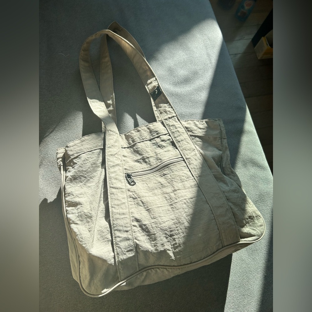 Mondo Vintage Taupe Bag in Excellent Condition
